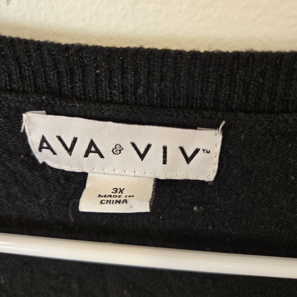 Ava & Viv Black Sweater - Picture 3 of 5